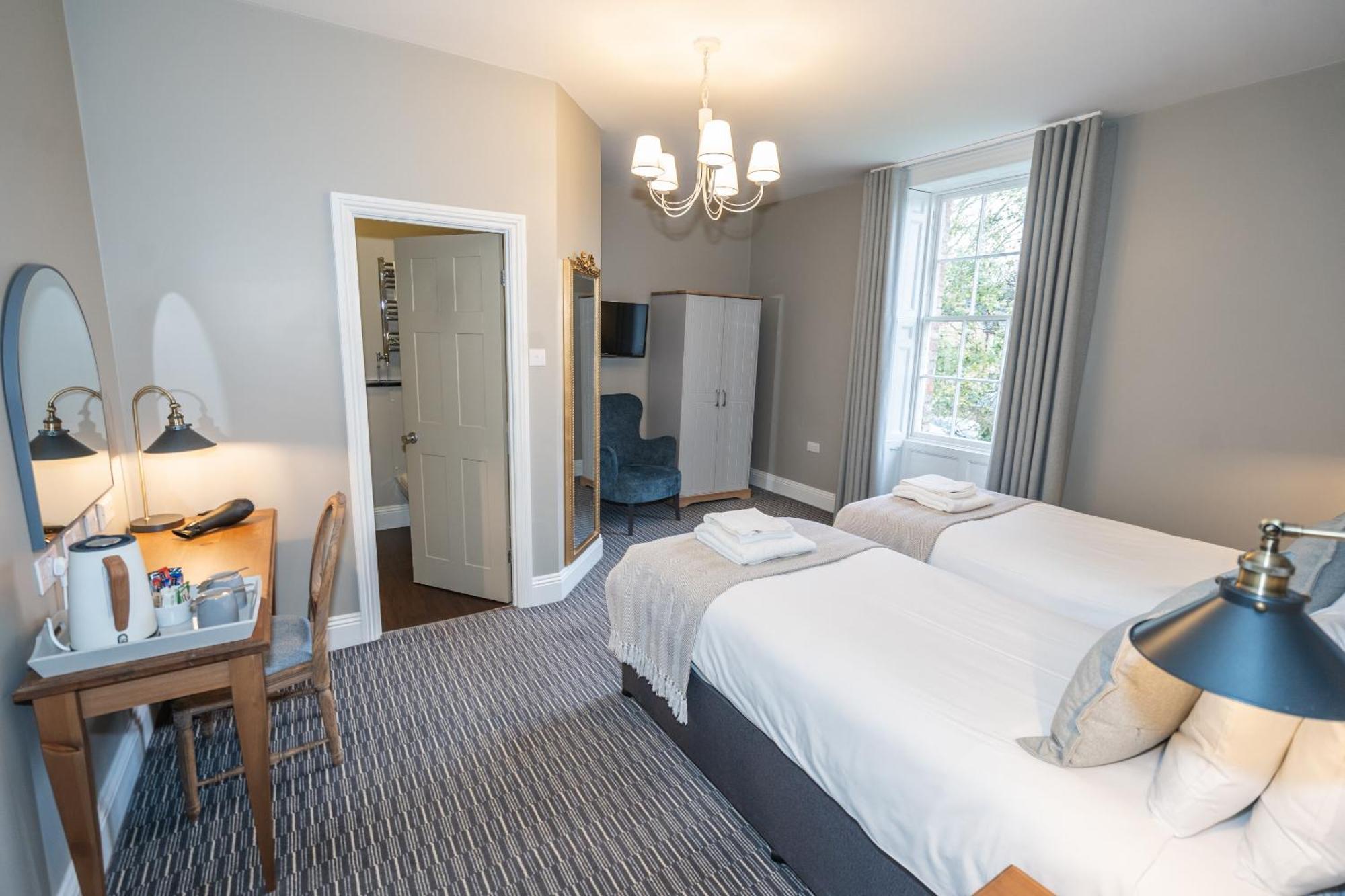 The Lazy Goose - Coffee House & Bedrooms Claypits Quarto foto